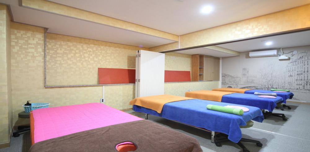 더썸테라피아로마