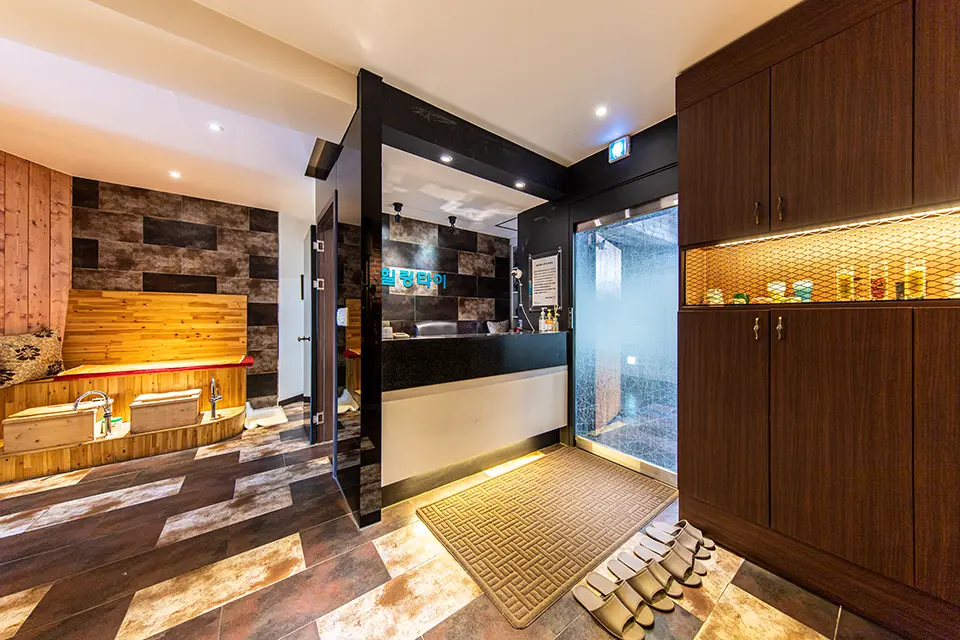 논현동 신논현힐링타이 마사지샵 사진 2