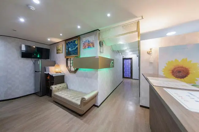 신촌데일리타이