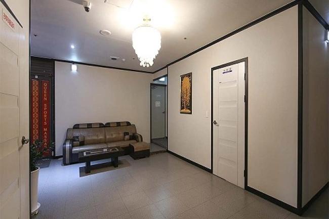 진영리 퀸스포츠아로마 마사지샵 사진 2