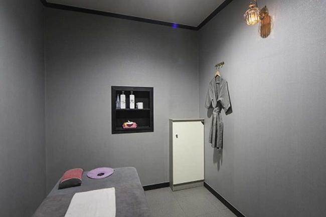 진영리 퀸스포츠아로마 마사지샵 사진 5