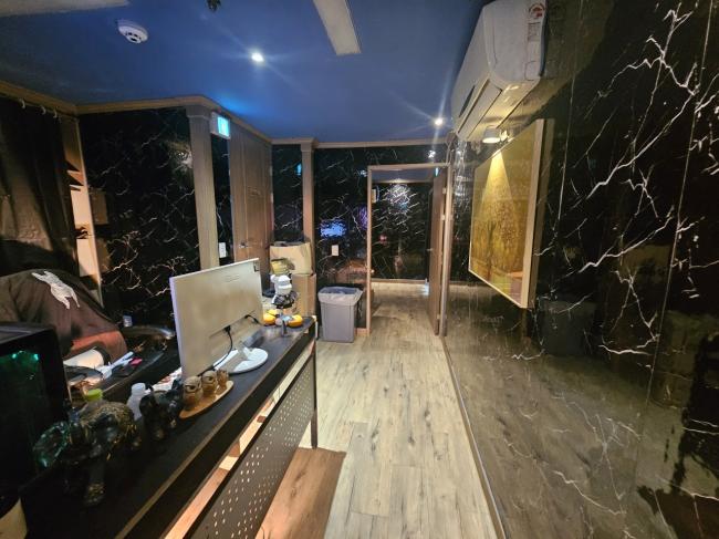 달동 블랙타이 마사지샵 사진 1